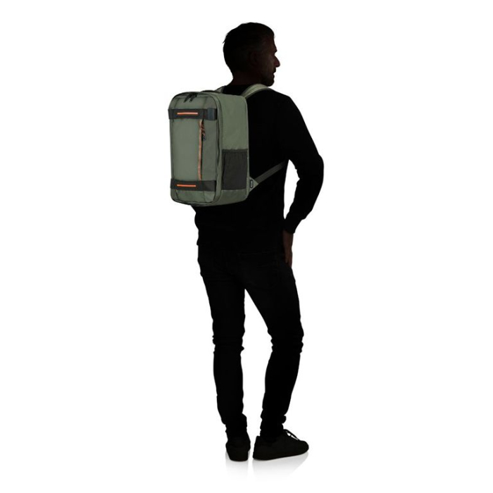 147626_3457_URBAN_TRACK_CABIN_BACKPACK_WITH_SILHOUETTE